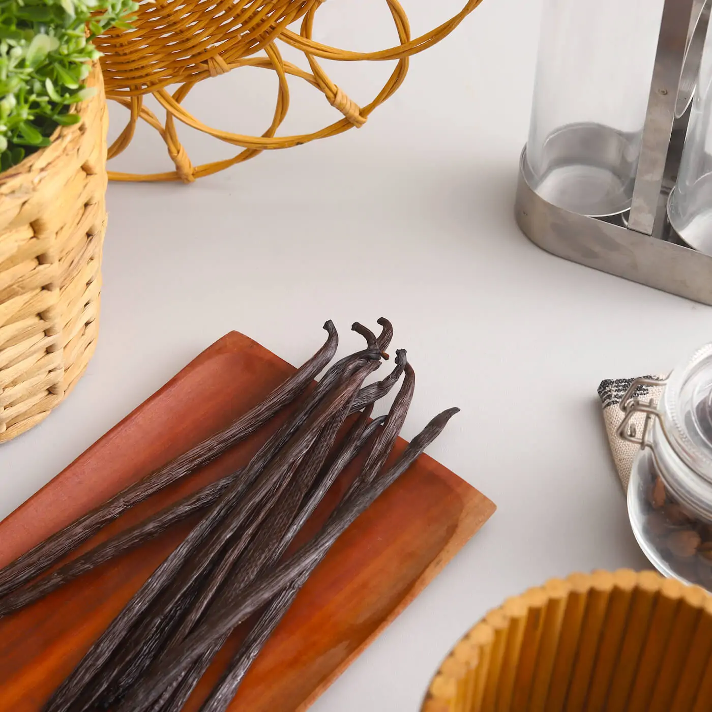 Grade - Gourmet, Extraction Quality Vanilla Pods, vanilla pods, vanilla beans from Indonesia, bourbon vanilla exporter